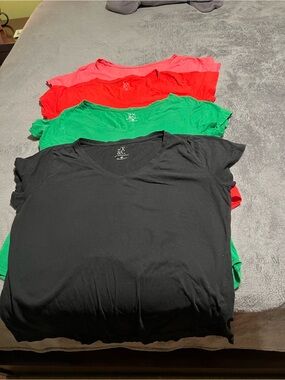 Bundle oBasic V-Neck Tee Bundle - Black, Green, Red, Pink